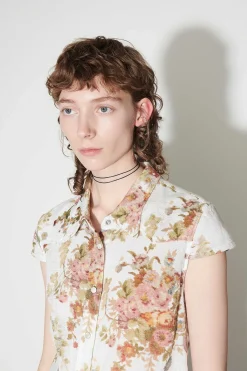 Skjorttyg|Our Legacy Daisy Shirt Kortarmad Vit Blommig Gobelangtryck