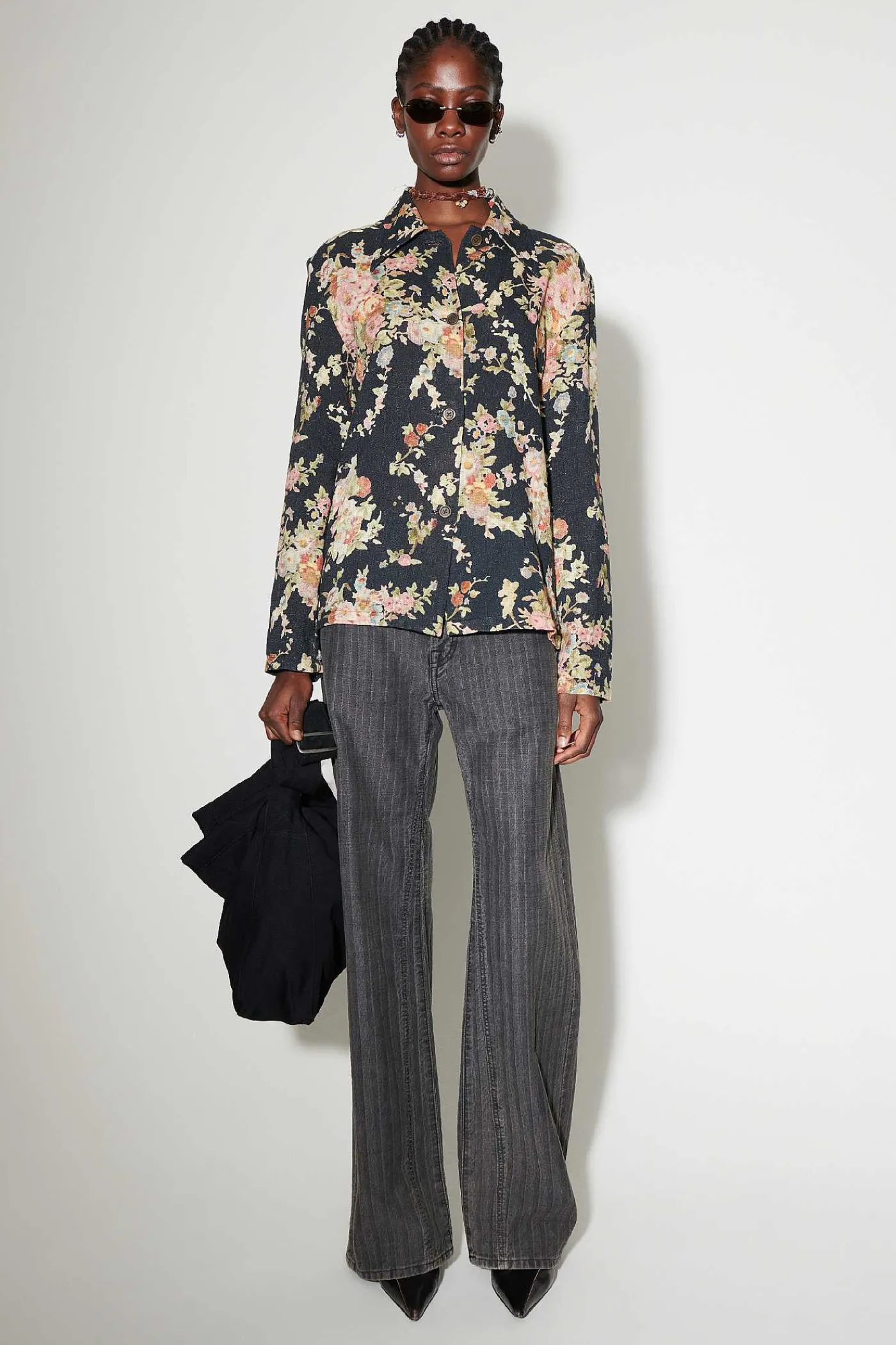 Skjorttyg|Our Legacy Sanctuary Shirt Svart Blommig Gobelangtryck